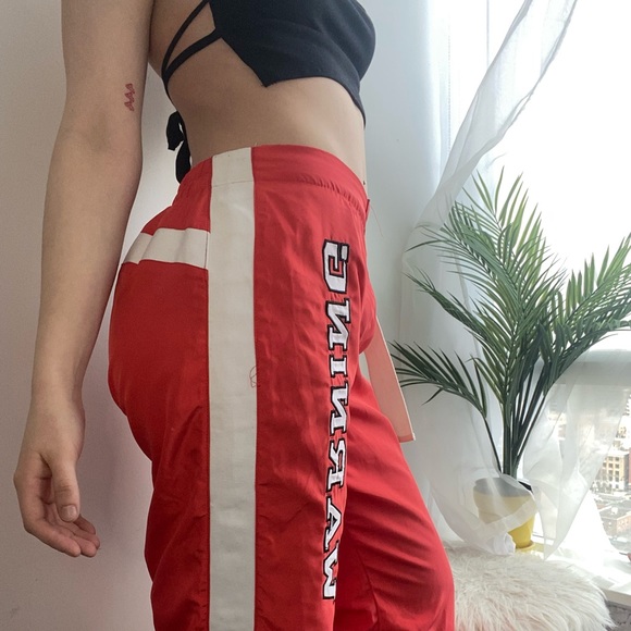 🚨Warning 🚨 Red cargo pants - Picture 3 of 10